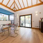 Beautiful In With Pool Holiday home