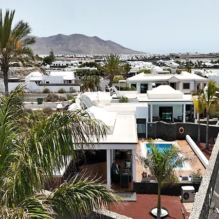 Beautiful In With Pool Playa Blanca (Lanzarote)