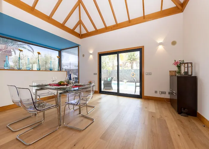 Beautiful In With Pool Feriehus