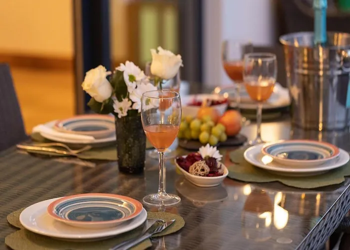 Beautiful In With Pool Feriehus *