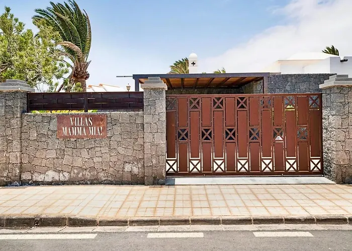 Semesterbostad Beautiful In With Pool Playa Blanca (Lanzarote)