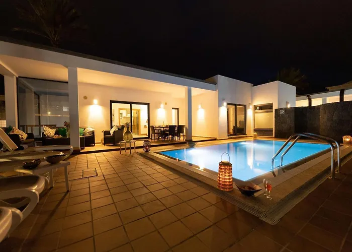 Beautiful In With Pool Playa Blanca (Lanzarote)